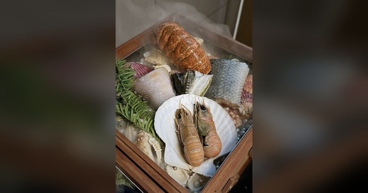 청계천 한정식 — 우아라 광화문점 쇼잉