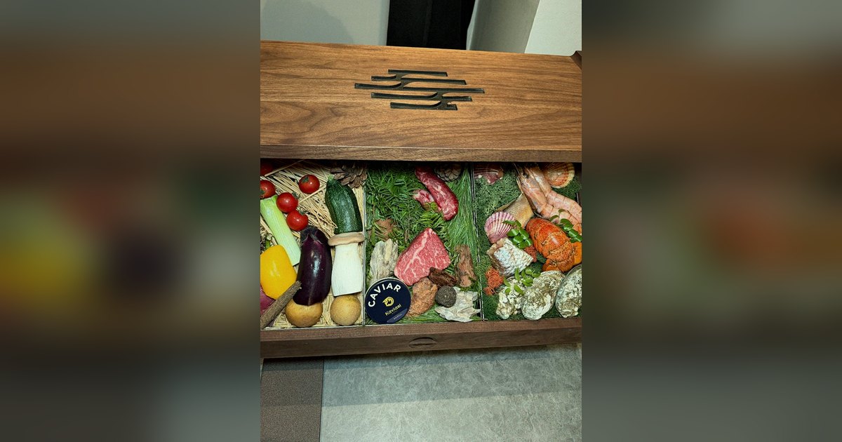 청계천 칠순·팔순 잔치 — 우하나 종각역점 쇼잉