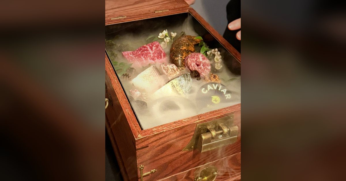 광화문 칠순·팔순 잔치 — 고우가 광화문점 쇼잉