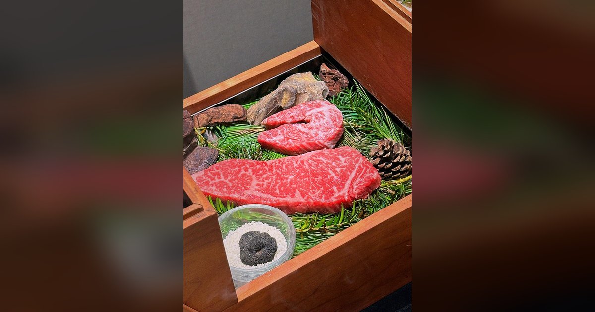 광화문역 한우 오마카세 — 우아라 광화문점 쇼잉