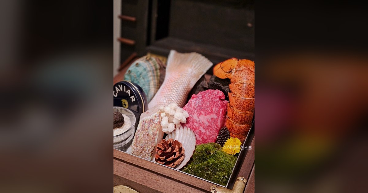 경복궁 가족 식사 — 고우가 광화문점 쇼잉