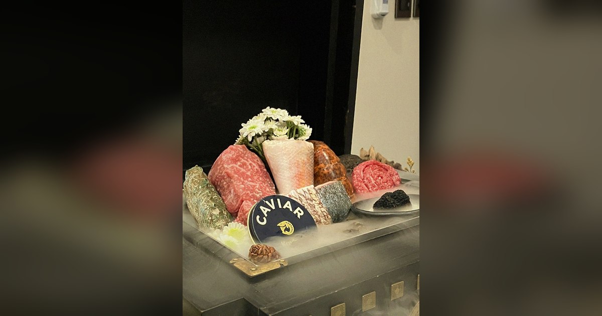 인사동 데이트 — 고우가 광화문점 쇼잉