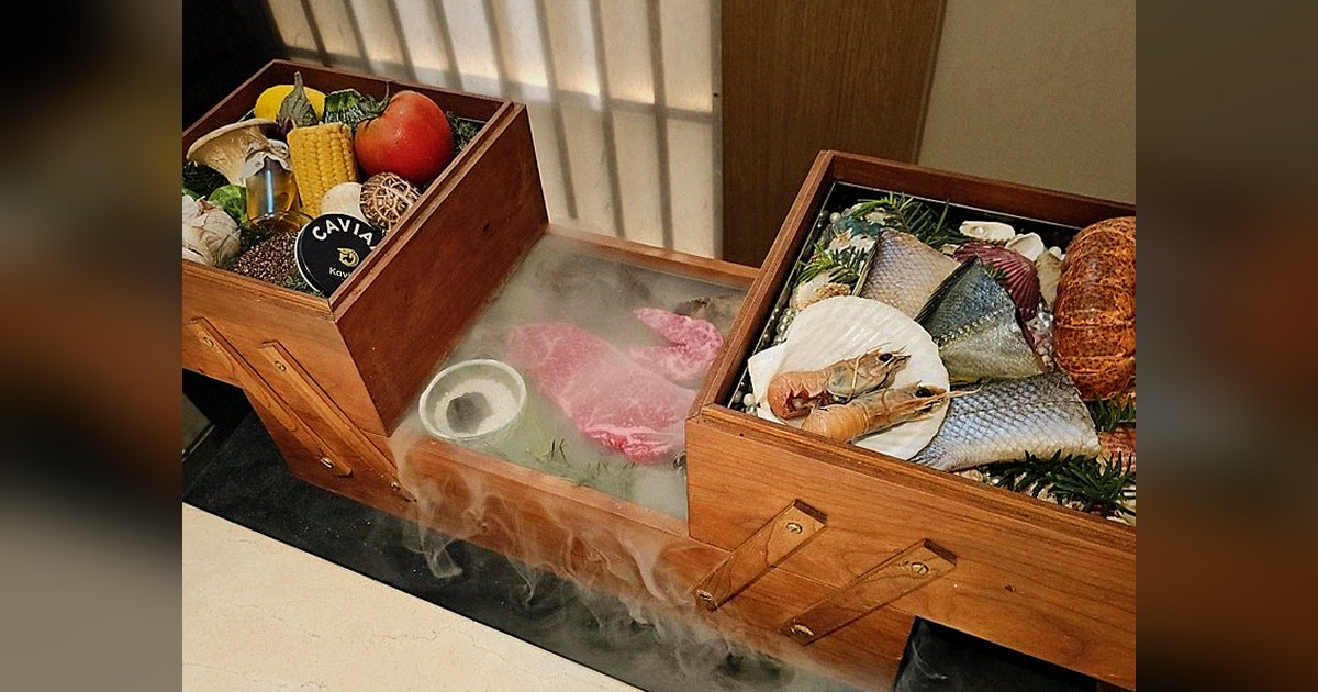 인사동 가족 모임 — 우아라 광화문점 쇼잉