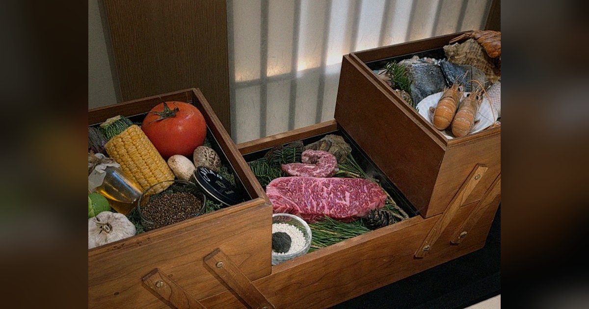 종각 칠순·팔순 잔치 — 우아라 광화문점 쇼잉