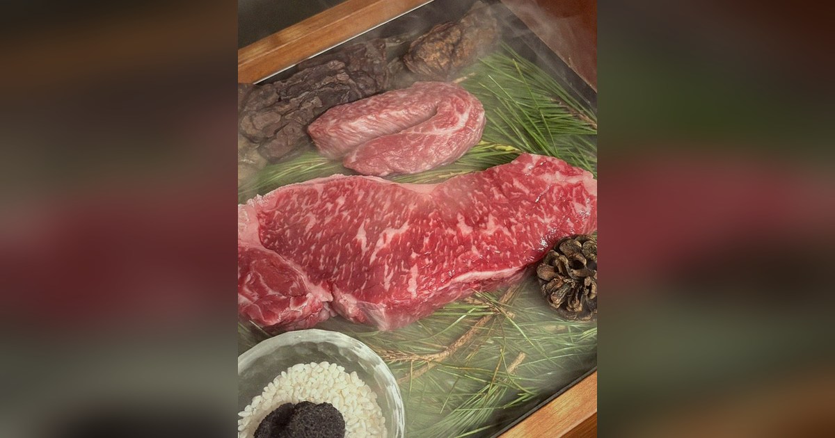 더현대 서울 맛집 — 우아라 여의도점 쇼잉